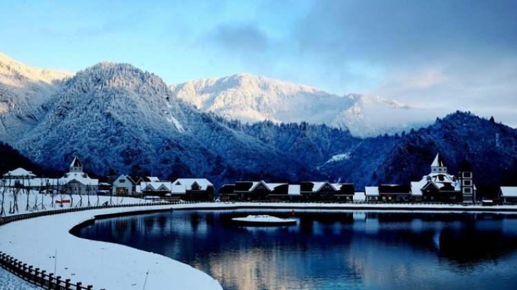 西岭雪山