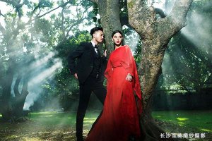 杭州照婚纱照多少钱杭州乐玛婚纱摄影怎么样