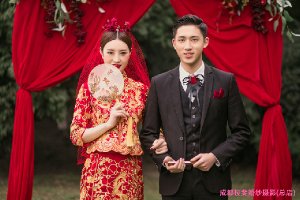 婚纱照相册几本合适 结婚照两本相册入册多少张合适