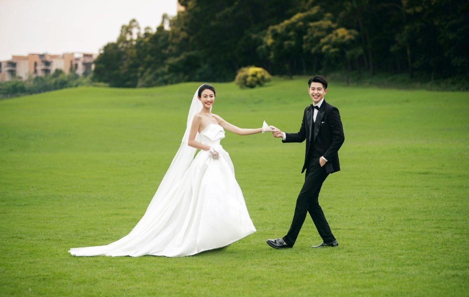 图片来源：临沂全城热恋婚纱摄影总店