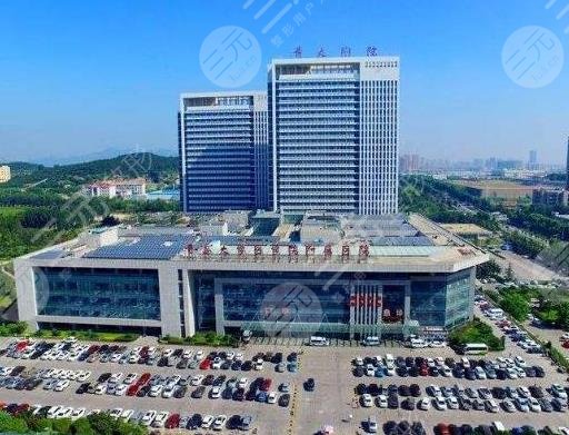 青医附院的美容科好吗?是外包的吗?地址在哪里?附整形医生介绍