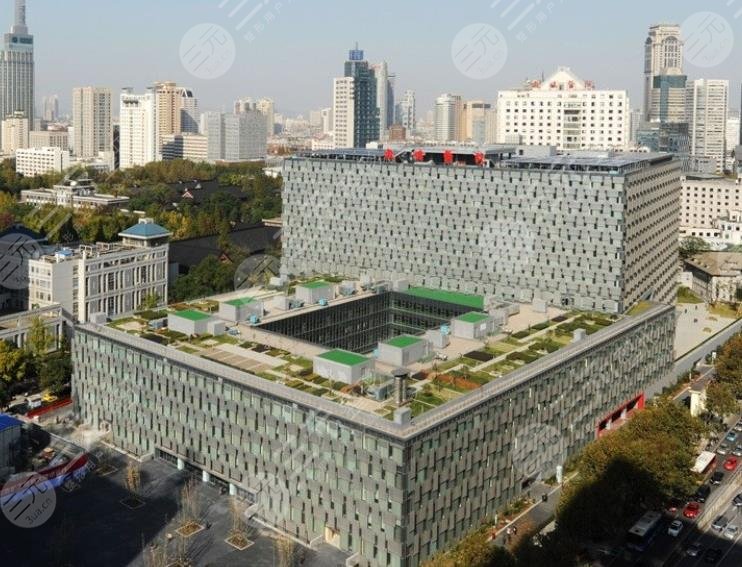 鼓楼医院环境图