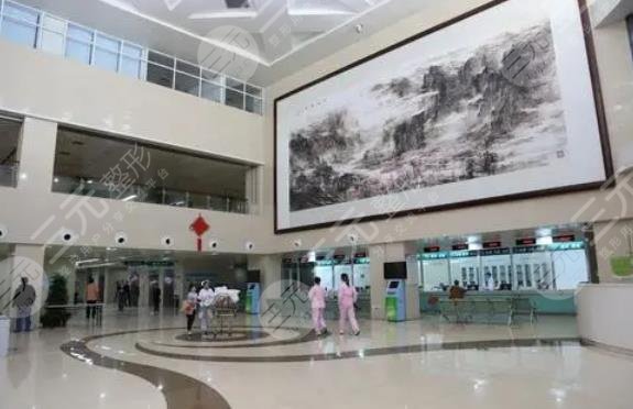 广州华侨医院割双眼皮怎么样