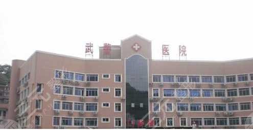 广州武警医院整容科怎么样？整形科医生&做双眼皮案例
