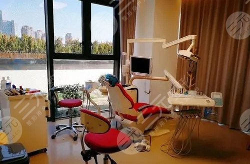 上海臻威口腔门诊部怎么样？负责人医师种植牙案例果