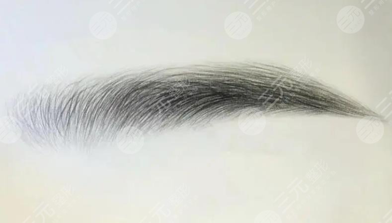 女子纹眉成关公