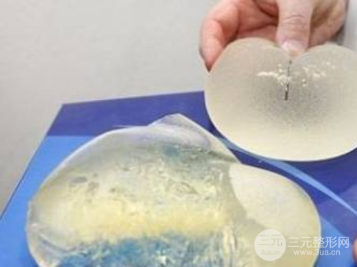 丰胸后遗症