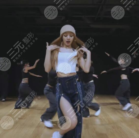 顶流爱豆Lisa也有脱发烦恼？她的铁刘海一去不复返？