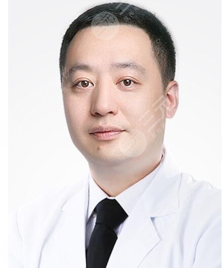 李战强医生