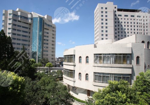 同济大学附属杨浦医院眼科