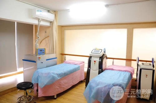 宁波第三医院美容科好吗？有没有价格表~