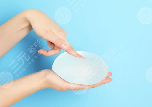 假体隆胸术有哪些特点？