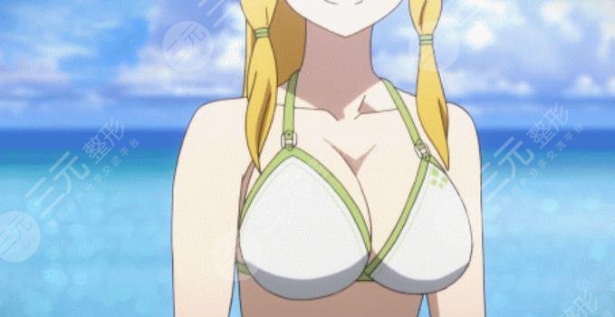 隆胸