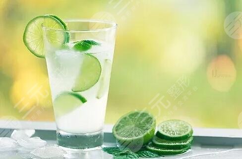 柠檬水洗脸
