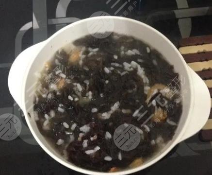 虾皮紫菜鸡蛋燕麦粥