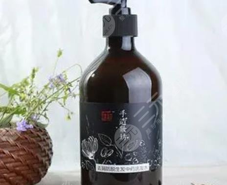 山中草防脱洗发水