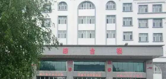 哈巴河县人*医院
