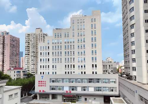 上海普陀区中心医院.jpg